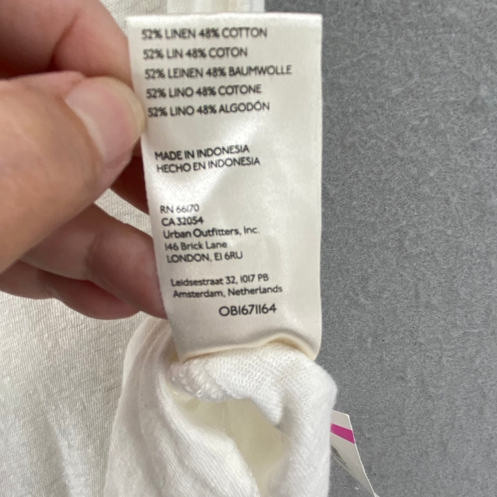 We The Free Rosie Tank Top Sz S Optic White Linen Blend Ruffle Hem V Neck - Picture 8 of 10